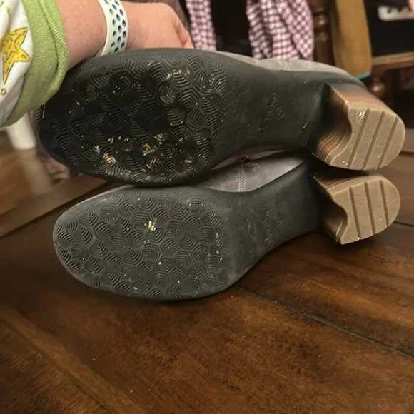 Dansko gray heeled soft leather boots size 39 - Picture 5 of 9